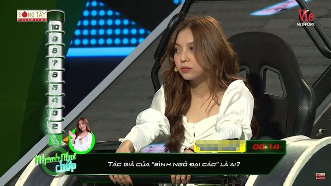 Sau scandal Nhật Lê thiếu kiến thức, rộ tin bạn gái và Quang Hải chia tay - ảnh 7