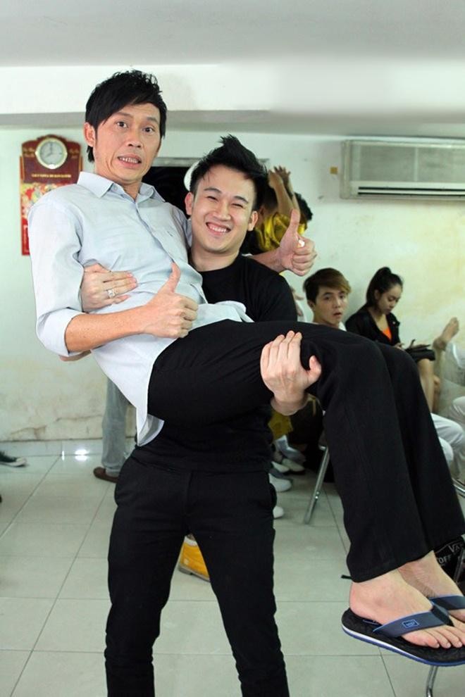 Bị nói là em trai Hoài Linh nên mới nổi tiếng, Dương Triệu Vũ đáp trả gay gắt - ảnh 4