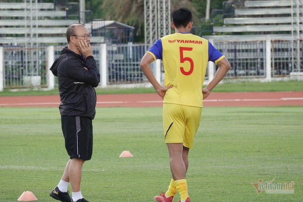 Tuyển Việt Nam: Thầy Park có thể phá lệ, 'chữa cháy' danh sách... - ảnh 2