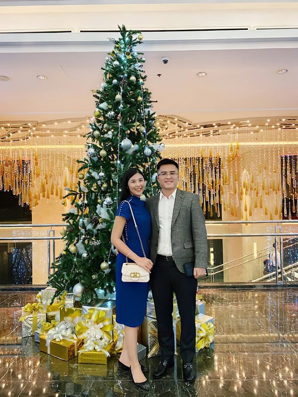 Showbiz 26/12: ‘Sốc’ với số người hủy đăng ký kênh YouTube của ca sĩ 'Sóng gió' - ảnh 2