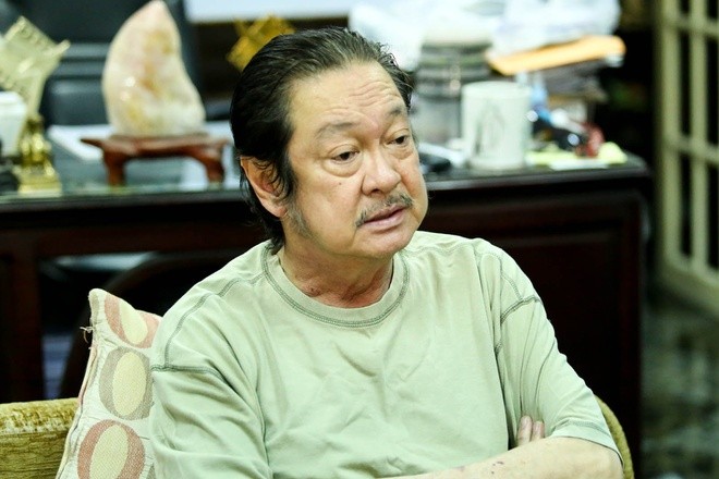 Showbiz: Hoa đán Trung Quốc bị chỉ trích vì gác chân lên ghế máy bay là ai? - ảnh 3