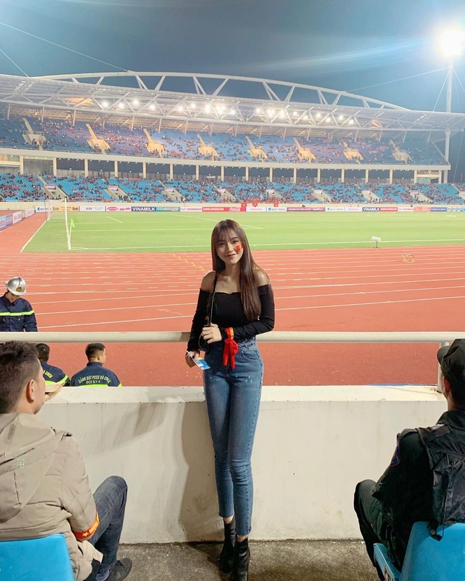 Bạn gái hot girl của Hoàng Đức gây 'bão' cộng đồng mạng Thái vì quá gợi cảm - ảnh 6