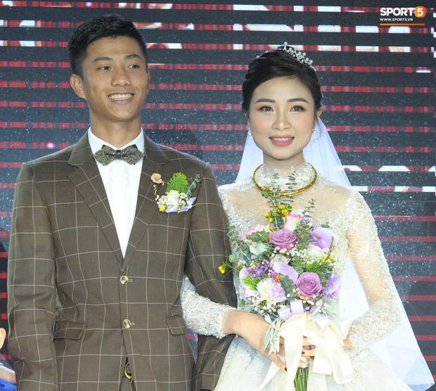 Vợ Phan Văn Đức thông báo mang thai trong ngày cưới - ảnh 2