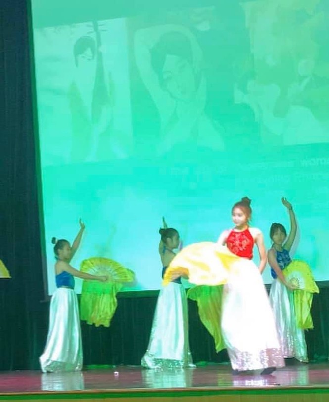 Không chỉ xinh đẹp, con gái Quyền Linh còn gây 'sốt' với khả năng múa - ảnh 1