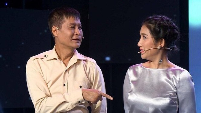 Showbiz 27/2: Gia cảnh thật của người bị mẹ cô gái chê nghèo ở show hẹn hò - ảnh 6