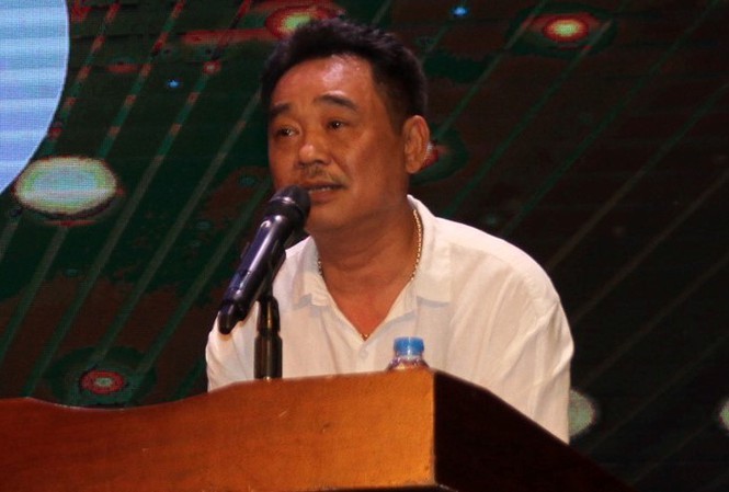 Showbiz 16/5: Người tình đồng giới của