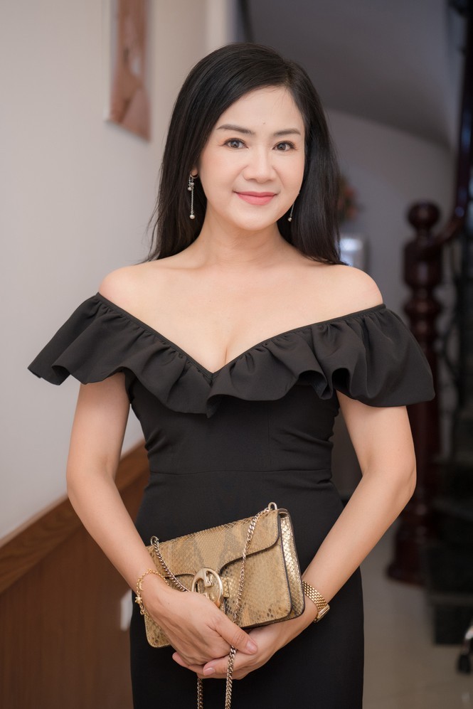 Nhan sắc ngày ấy-bây giờ của các giai nhân màn ảnh Việt, NSND Lan Hương khác lạ nhất - ảnh 18