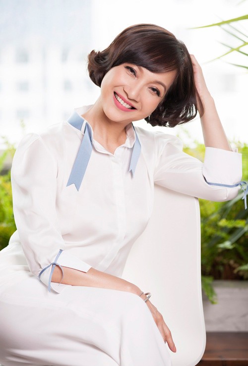 Nhan sắc ngày ấy-bây giờ của các giai nhân màn ảnh Việt, NSND Lan Hương khác lạ nhất - ảnh 9