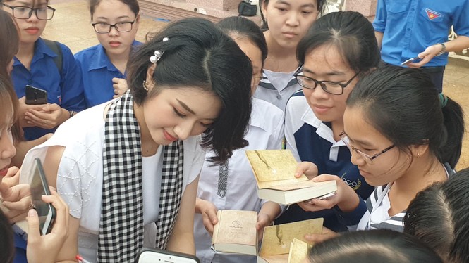 'Đọc sách là tự cải tạo, phát triển bản thân' - ảnh 6