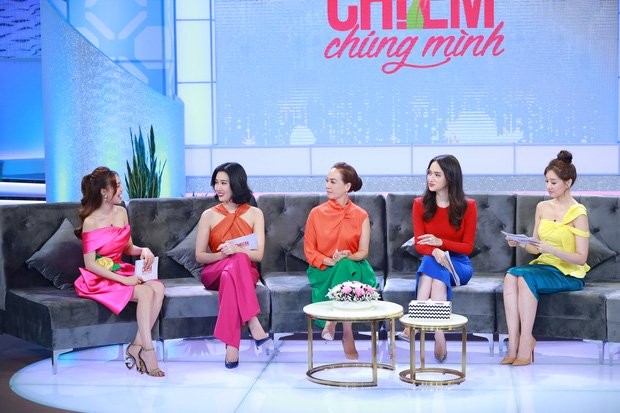 Hương Giang gay gắt dạy dỗ tiểu tam: “Em không được phép nói chuyện với chị!“ - ảnh 3 Hương Giang gay gắt dạy dỗ tiểu tam: “Em không được phép nói chuyện với chị!“ - ảnh 3