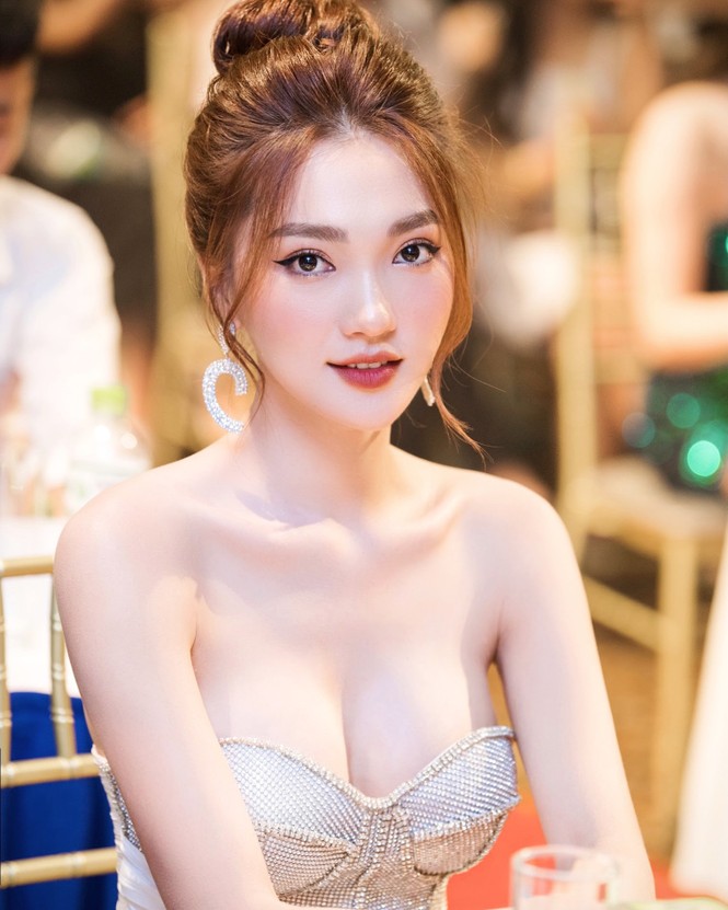 Đông Nhi chia sẻ bộ ảnh 'vượt cạn' xúc động, tiết lộ quá trình khó khăn khi sinh con gái - ảnh 7