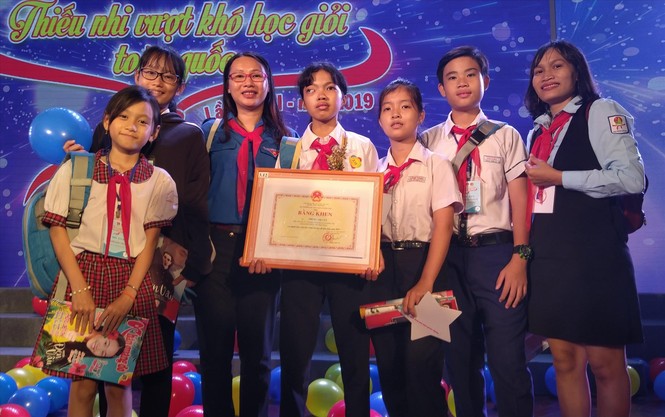 Không lùi bước trước nghịch cảnh - ảnh 1