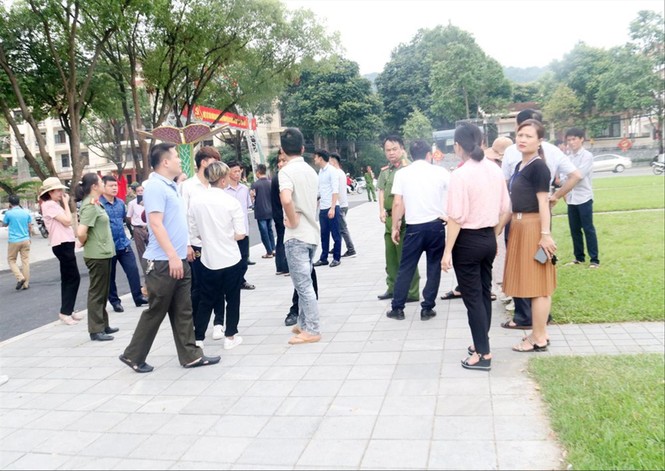 Dân bỏ tiền thật để mua đất trên giấy - ảnh 2