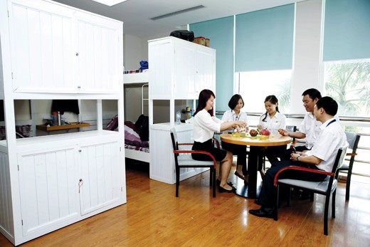 Cận cảnh nghề dẫn đường cho máy bay - ảnh 3