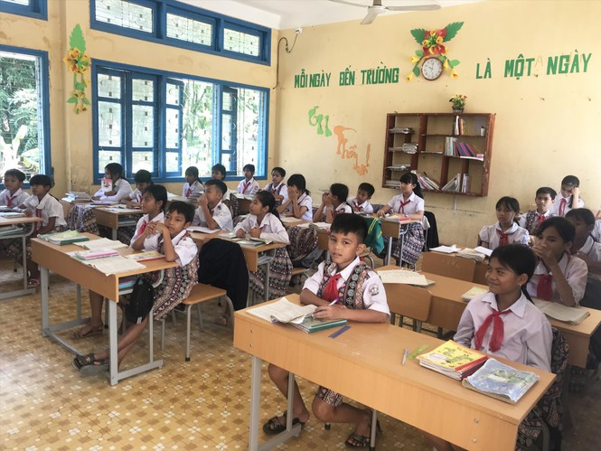 Trường miền núi đầu tiên quản lý học sinh bằng camera - ảnh 1