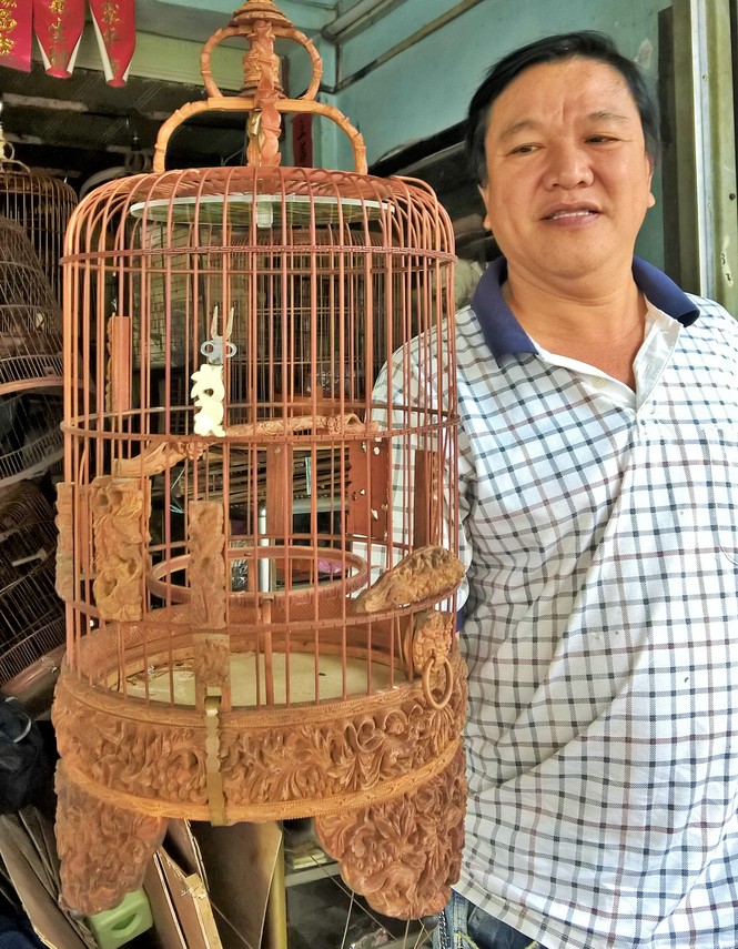 Mốt lồng son cho chim quý ở TPHCM - ảnh 2