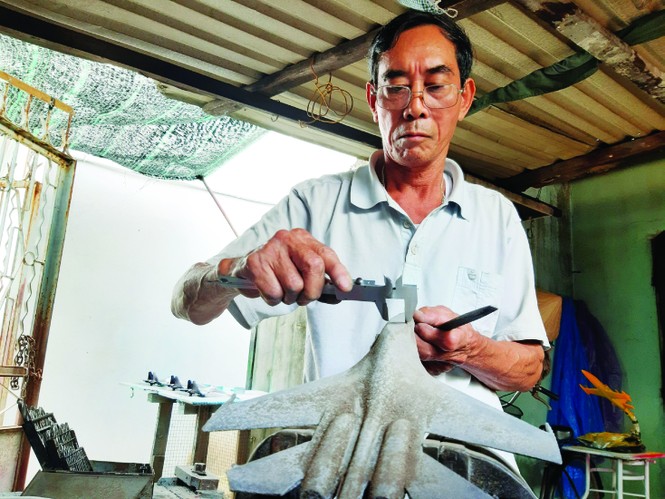 Xưởng sản xuất 'máy bay chiến đấu' độc nhất Việt Nam - ảnh 2