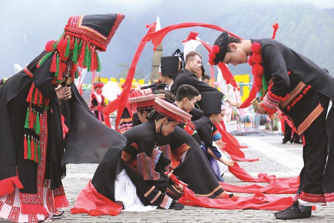 Show 'Vũ điệu trên mây' làn gió mới của du lịch Lào Cai - ảnh 1