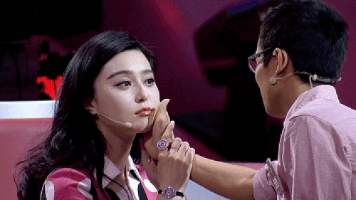 Mỹ nhân xứ Trung và muôn kiểu chứng minh không động 'dao kéo' - ảnh 5