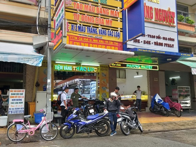 Vụ đổi 100 USD phạt 90 triệu: Kim cương, đá quý bị thu sẽ sung công - ảnh 1