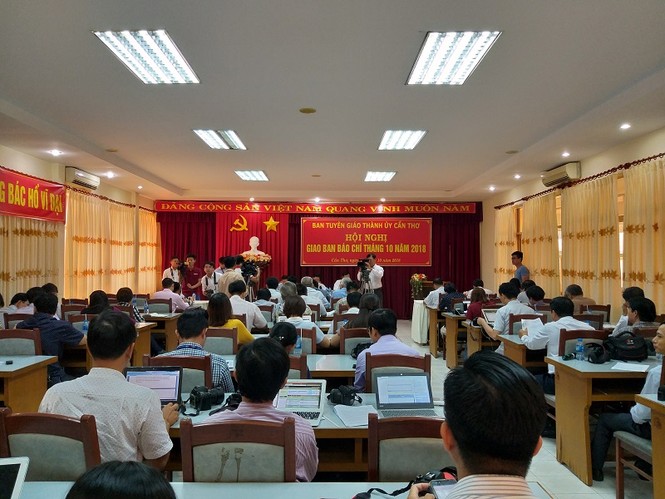Bỏ ngỏ nhiều câu hỏi vụ đổi 100 USD bị phạt 90 triệu - ảnh 2