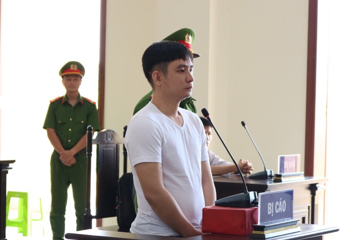 Kĩ sư lừa ‘chạy việc’ cho bạn để chiếm đoạt tiền lĩnh 13 năm tù - ảnh 1