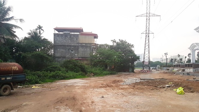Cận dự án đường BT chưa động thổ, đất đối ứng đã rao bán - ảnh 2