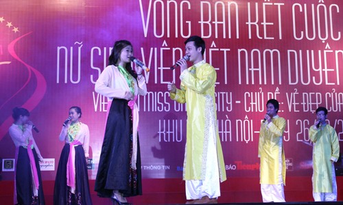 Ngoài ra còn có nhiều tiết mục văn nghệ khác của các ca sĩ Minh Vương,Bảo Trâm...; nhóm Son của trường ĐH KHXH&NV Hà Nội