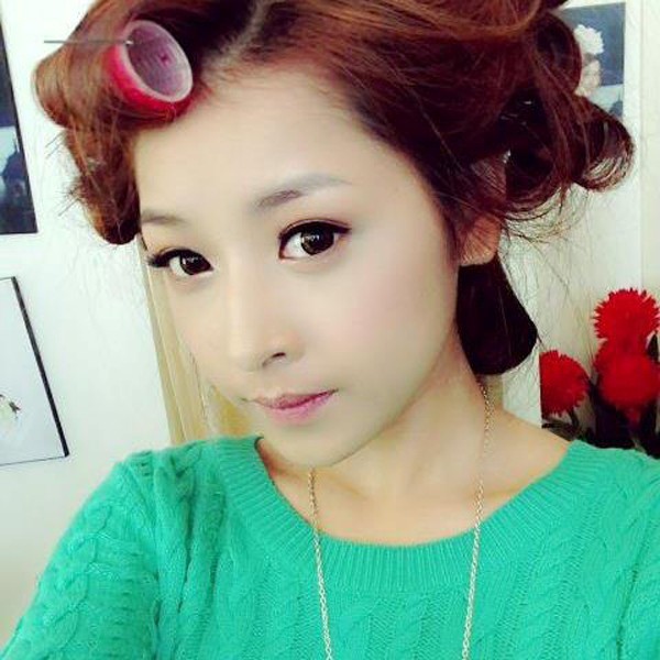 Chi Pu cũng thường xuyên chia sẻ ảnh