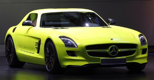 Mercedes Benz SLS AMG E-Cell – mẫu siêu xe điện có cửa mở kiểu cánh chim sẽ được đưa vào dây chuyền sản xuất trong năm 2013