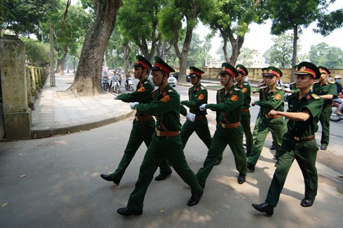 Từ trưa ngày 6/7/2013 lực lượng Tiêu Binh đã có mặt tại số 30 đường Hoàng Diệu để chuẩn bị cho tang lễ