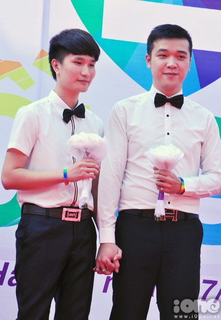 Đây là kết quả sau gần 2 năm yêu nhau với nhiều niềm vui, nỗi buồn cặp đôi Dũng - Thịnh