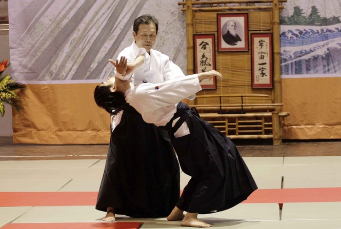 Tuyệt kỹ võ Aikido - 01-11-2011 | Thể thao | Báo điện tử Tiền Phong
