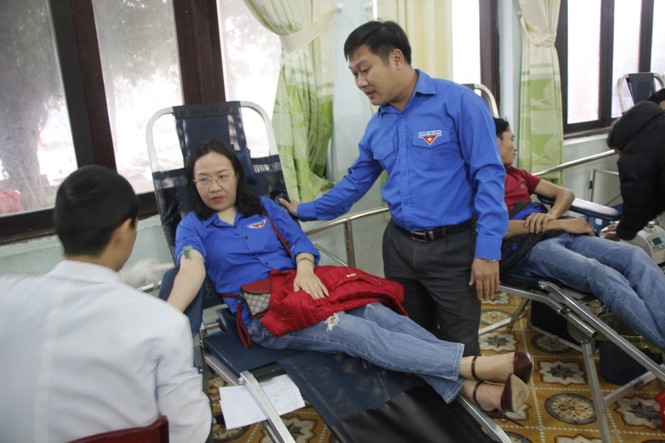Quảng Trị nồng ấm Chủ Nhật Đỏ - ảnh 4