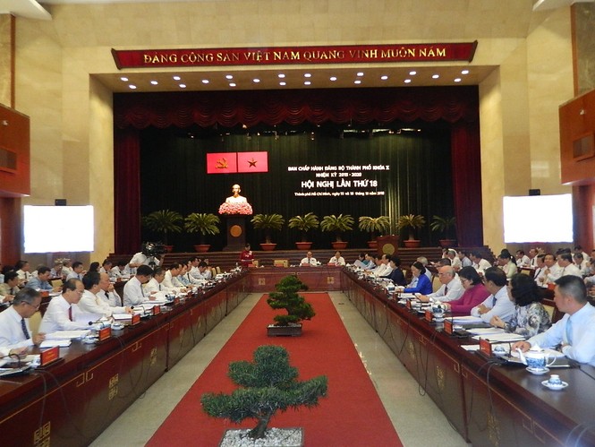 Bí thư TPHCM yêu cầu lãnh đạo thành phố nhìn thẳng sự thật - ảnh 1