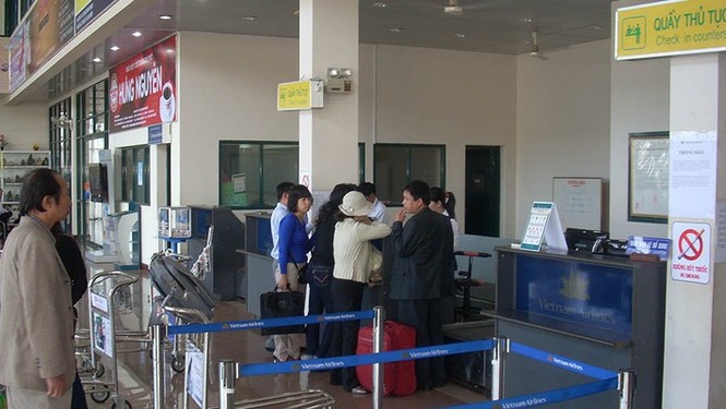 TPHCM cấm cán bộ công chức đi nước ngoài trước Tết Kỷ Hợi - ảnh 1