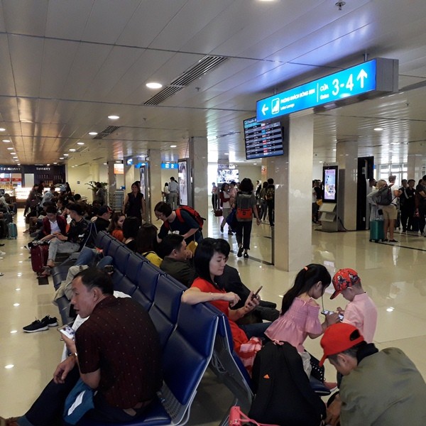 Lãnh đạo sân bay Tân Sơn Nhất nói về việc ngừng phát thanh thông báo - ảnh 2