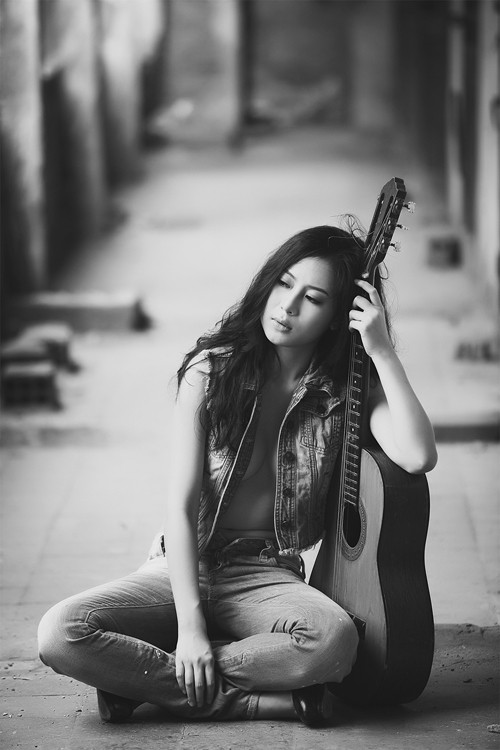 Người đẹp Miss Ngôi Sao lấp ló ngực trần - ảnh 6