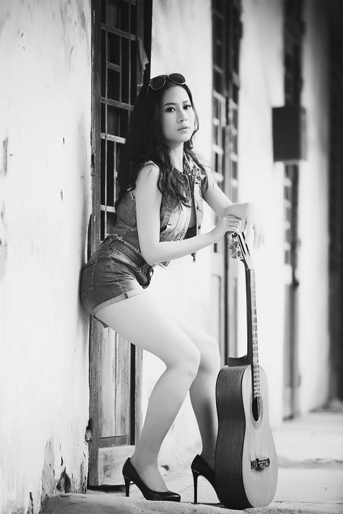 Người đẹp Miss Ngôi Sao lấp ló ngực trần - ảnh 9