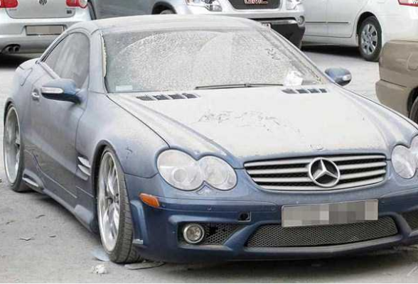 Hàng loạt siêu xe bị đại gia Dubai bỏ rơi - ảnh 14