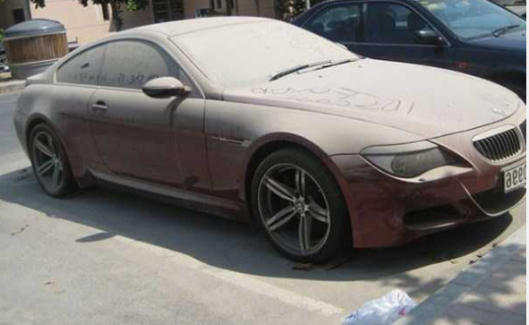 Hàng loạt siêu xe bị đại gia Dubai bỏ rơi - ảnh 7