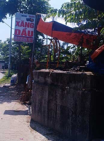 Hốt bạc nghề 'tái chế dầu nhớt' ở Hà Nội - ảnh 1