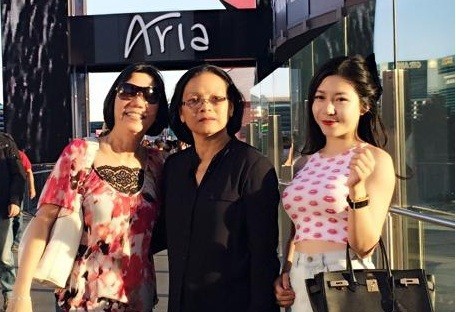 Hot girl ‘Anh không đòi quà’ khoe xe mẹ tặng 4,5 tỷ - ảnh 2