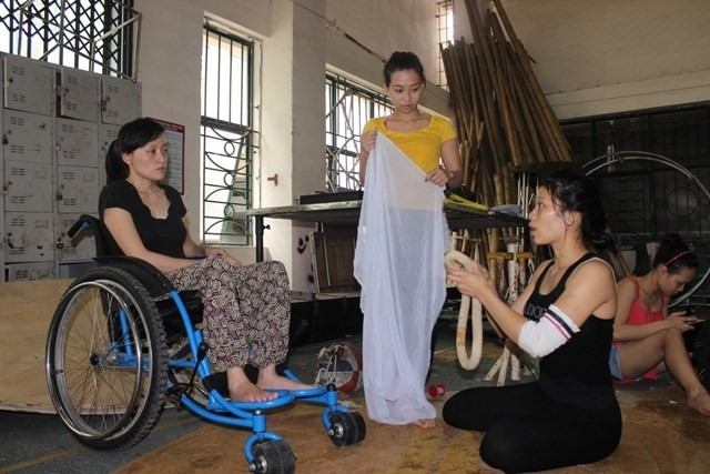 Nữ diễn viên mới cưới gặp tai nạn liệt tủy - ảnh 1