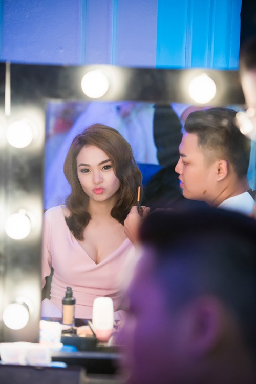 Minh Hằng ngọt ngào như nàng công chúa - ảnh 5