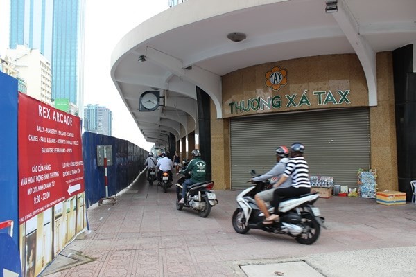 Bắt đầu phá dỡ mặt bằng khu Thương xá Tax - ảnh 6