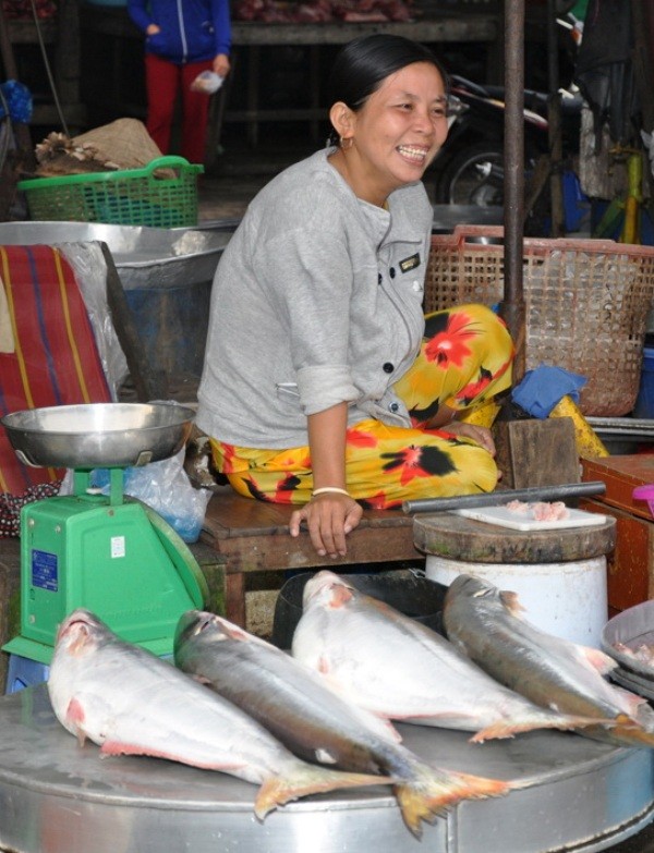 Kiếm tiền triệu nhờ nghề “săn” cá bông lau - ảnh 2