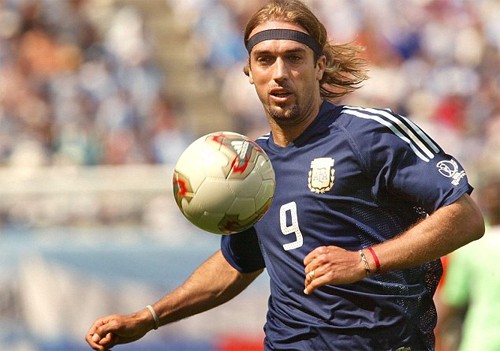 Suarez xem Batistuta là hình mẫu để học tập - ảnh 1