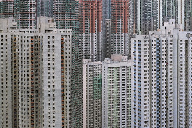 Sự dày đặc đáng sợ của các chung cư ở Hong Kong - ảnh 7