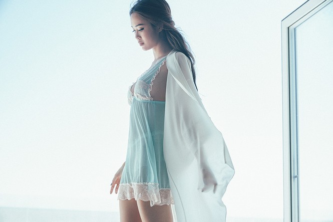 Vũ Ngọc Anh tung ảnh nóng vì 'thích cơ thể xinh đẹp' - ảnh 6